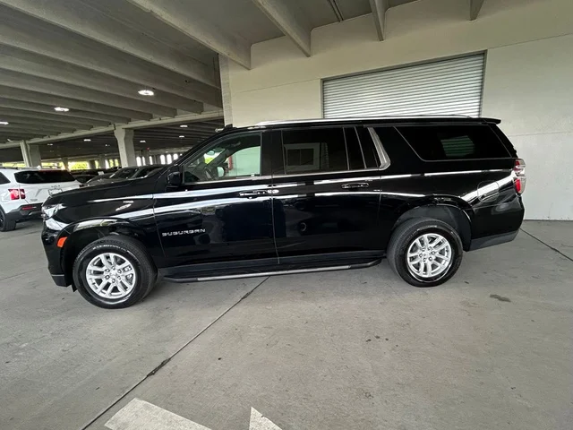 2024 Chevrolet Suburban LT