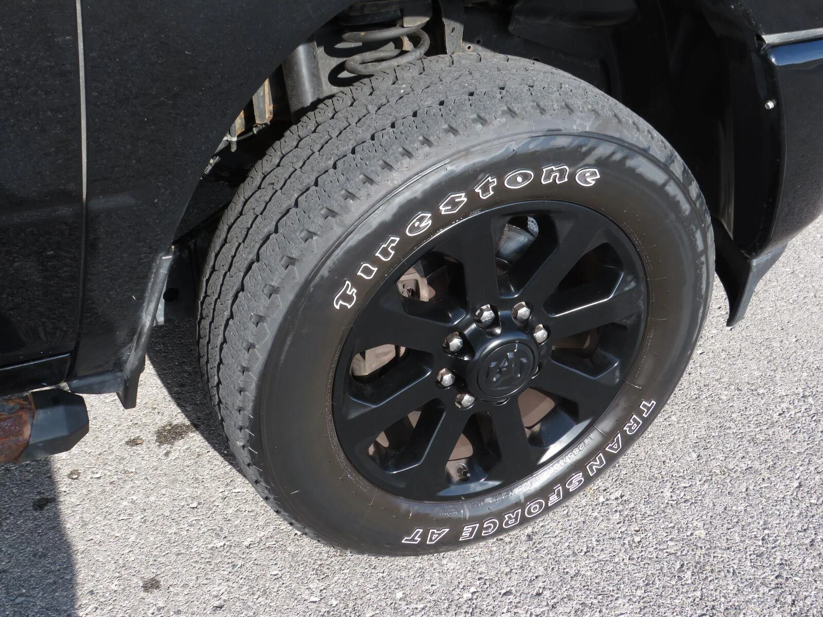 Used 2023 Diamond Black Crystal Pearlcoat Ram Laramie image 9