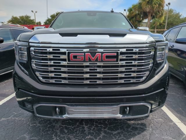 Used 2022 ONYX BLACK GMC Denali image 2