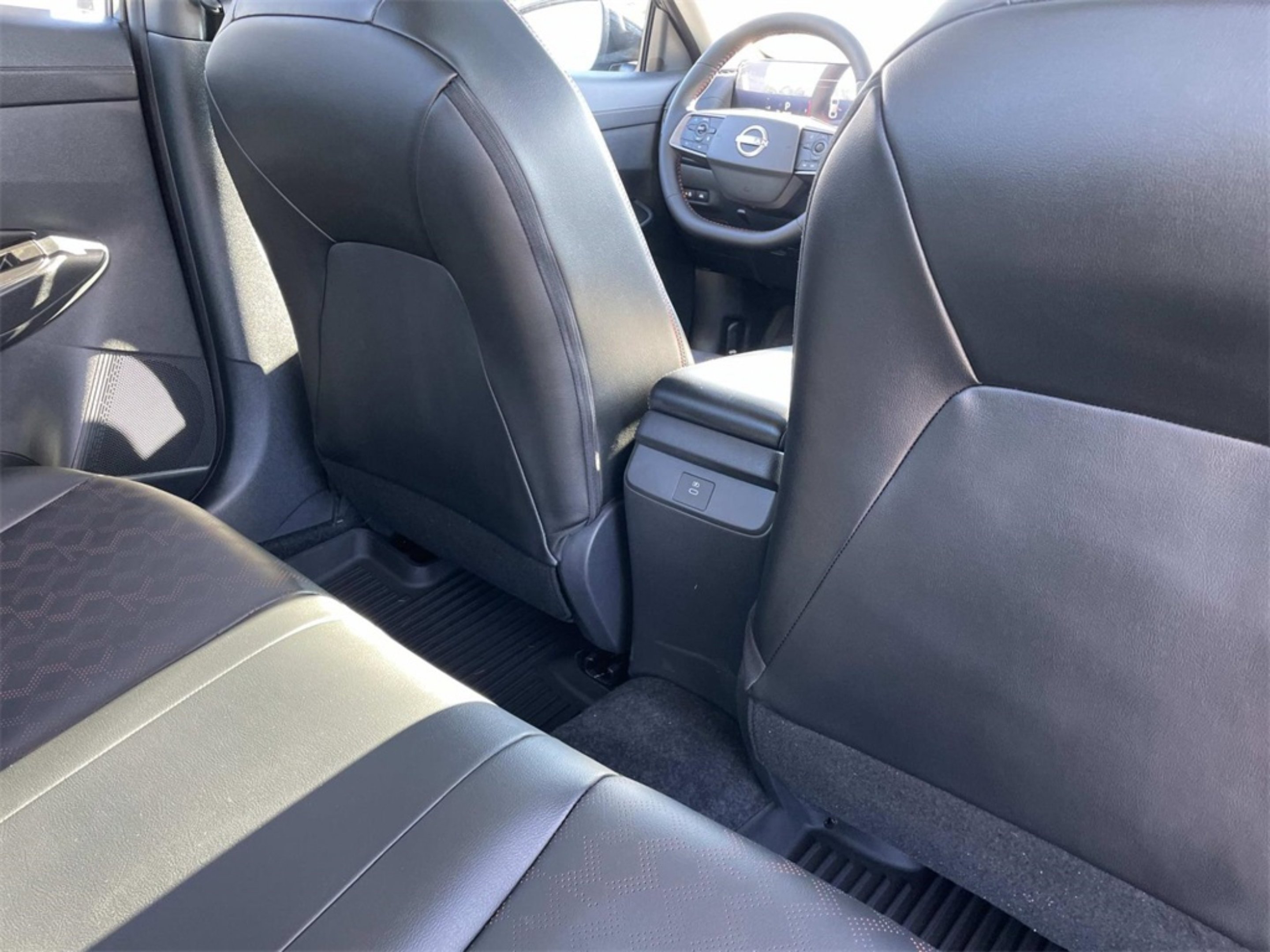 2026 Nissan Sentra SR - Photo 12
