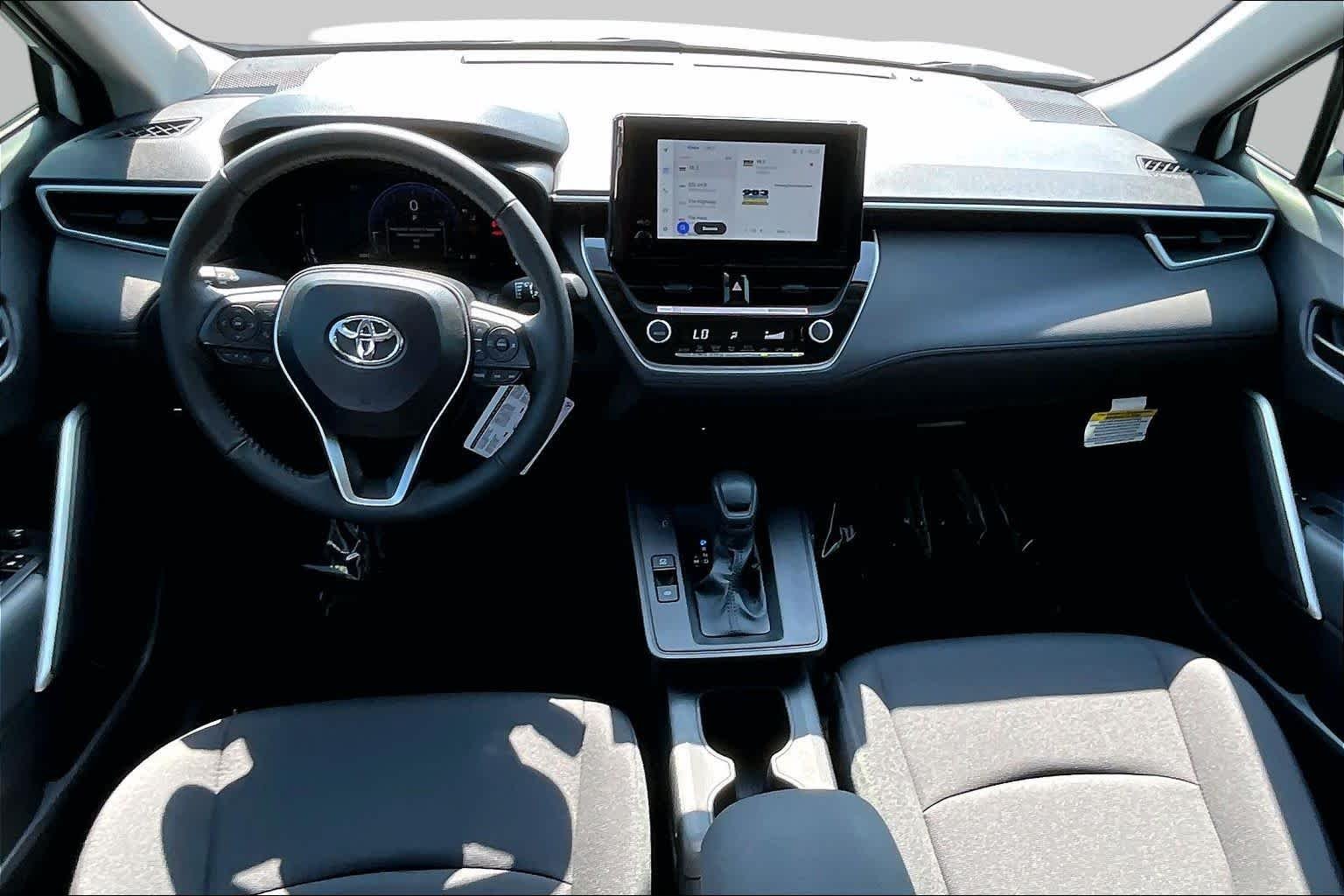Used 2026 Wind Chill Pearl Toyota LE image 15