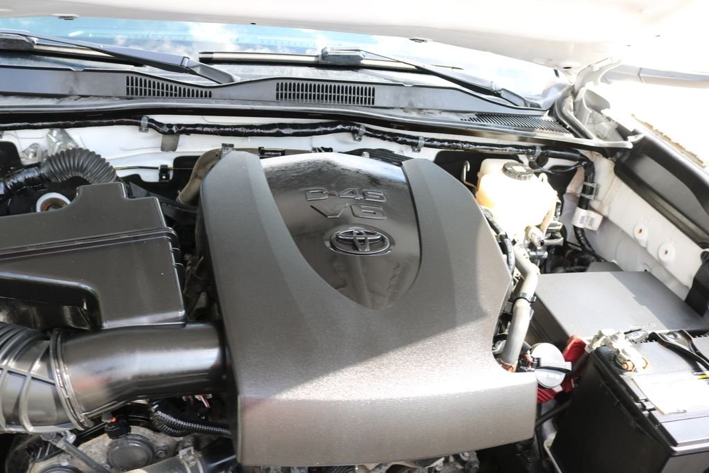 Used 2020 White Toyota TRD Off-Road image 11