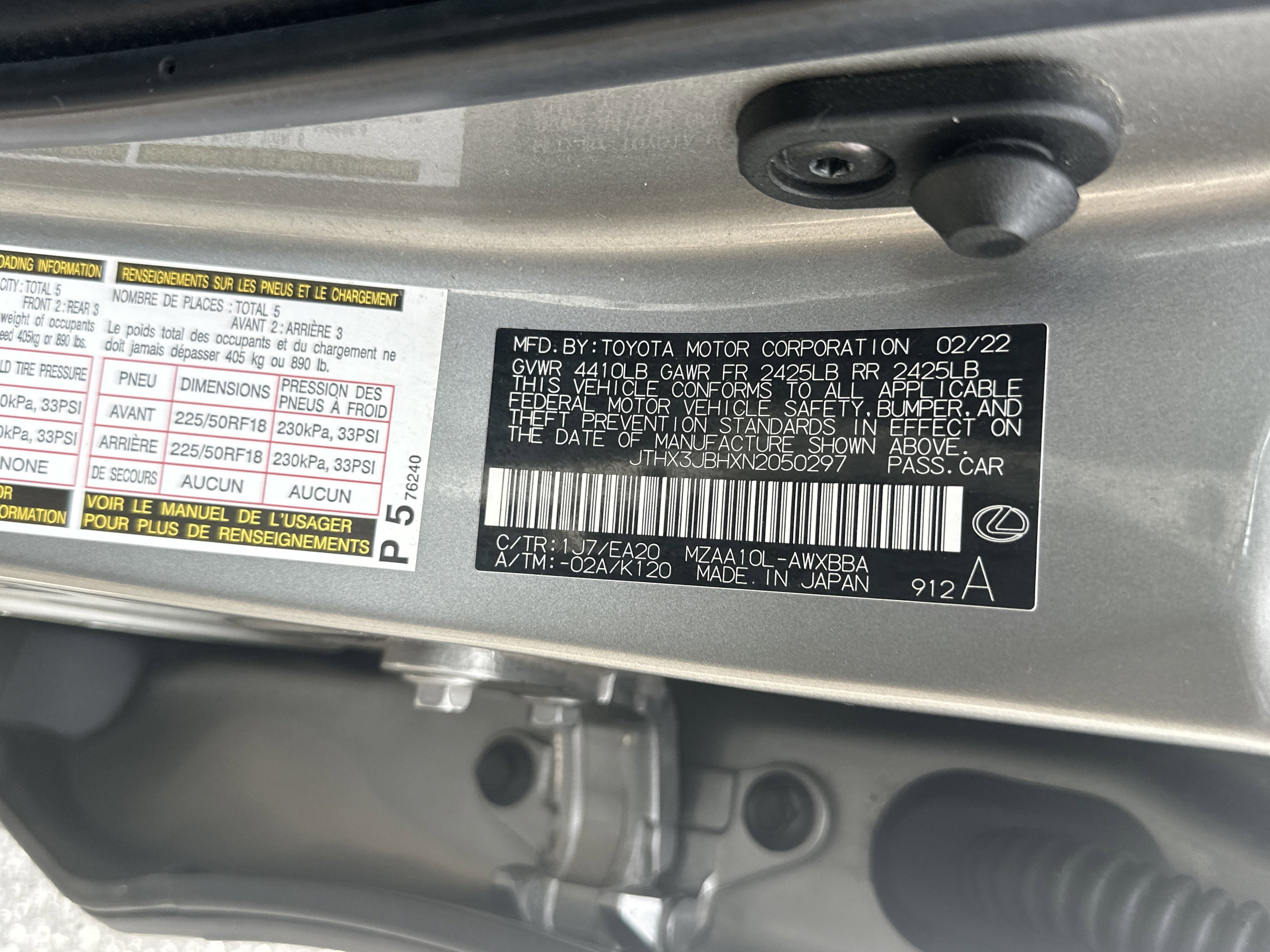 Used 2022 ATOMIC SILVER Lexus UX 200 image 29