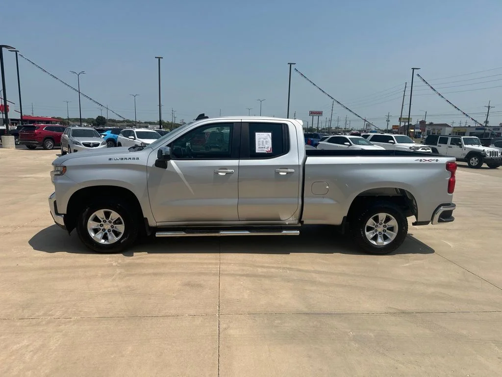 Used 2020 Silver Chevrolet LT image 27