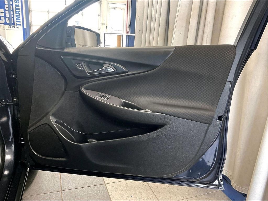 Used 2023 Gray Chevrolet LT image 12