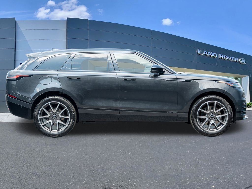 New 2026 Carpathian Grey Land Rover  image 8