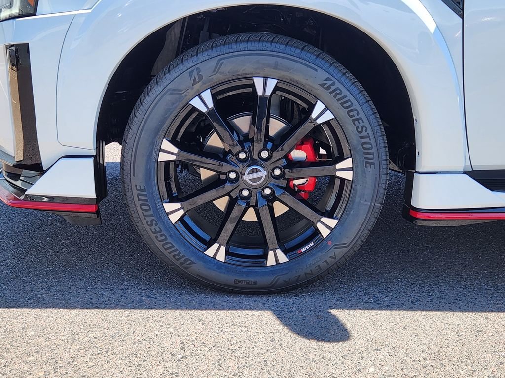 New 2026 Everest White TriCoat Nissan NISMO image 9