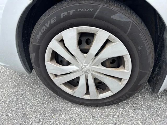 Certified Used 2020 Silver Nissan 1.6 S image 15