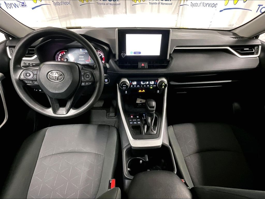 Used 2025 Silver Toyota XLE image 20