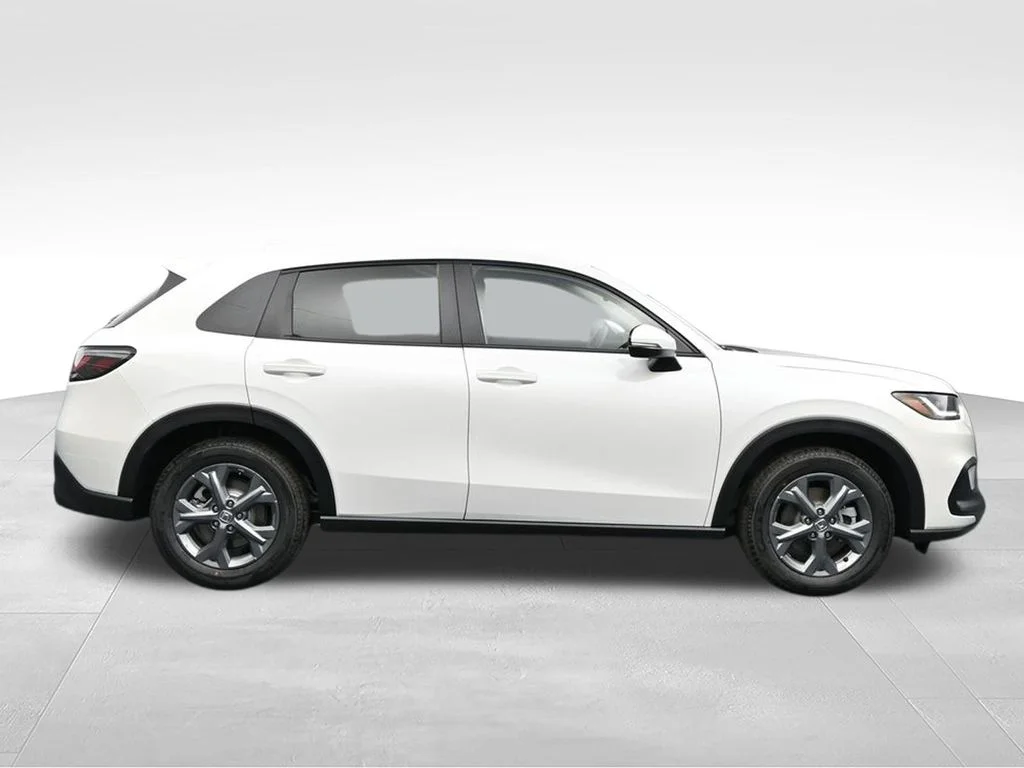 New 2027 Platinum White Pearl Honda LX image 8