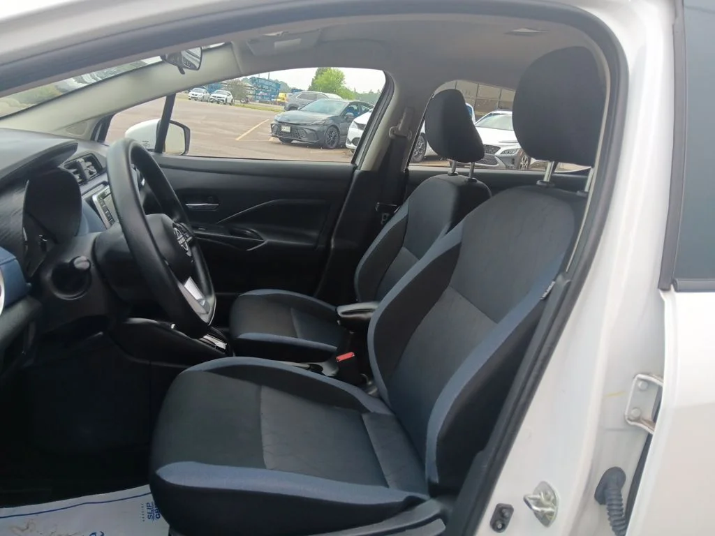 Used 2023 Aspen White Tricoat Nissan 1.6 SV image 28
