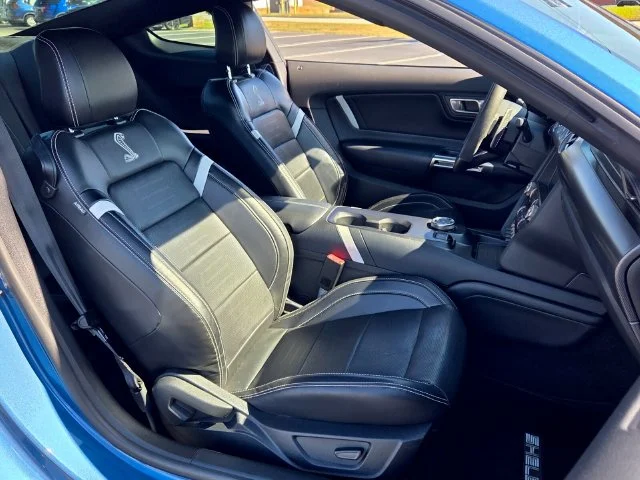 Used 2020 Blue Ford Shelby GT500 image 13