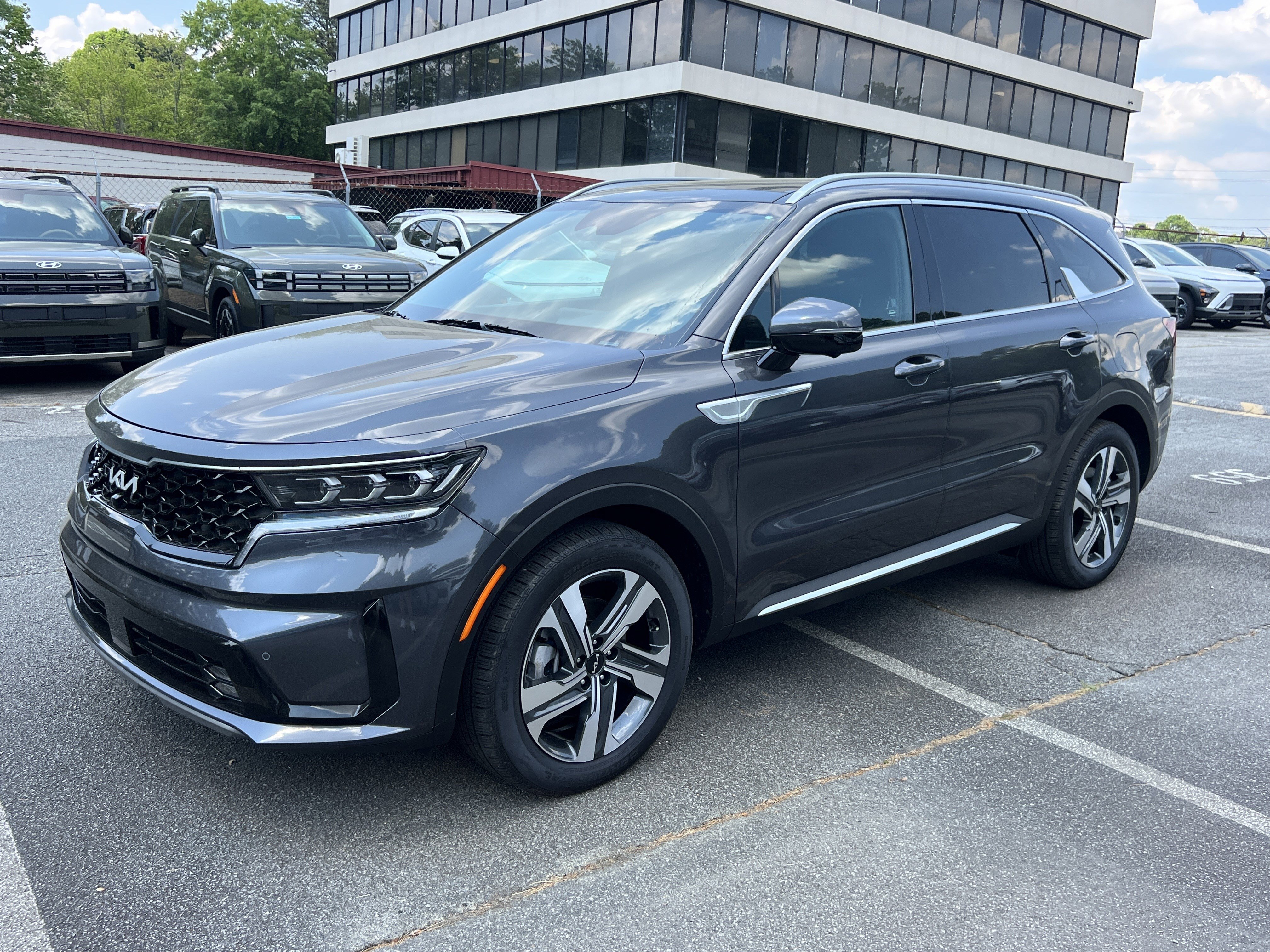 Certified Used 2023 Platinum Graphite Kia SX Prestige image 3
