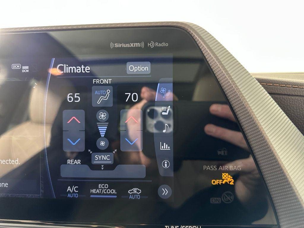 Used 2021 Pearl Toyota Platinum image 7