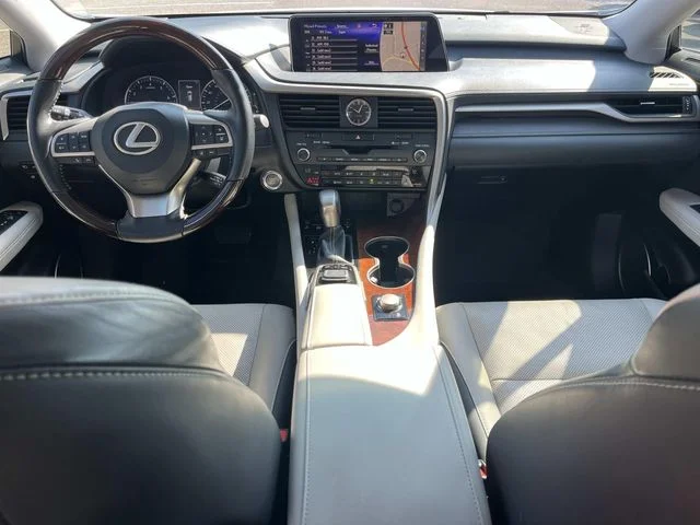 Used 2018 White Lexus 350L image 12