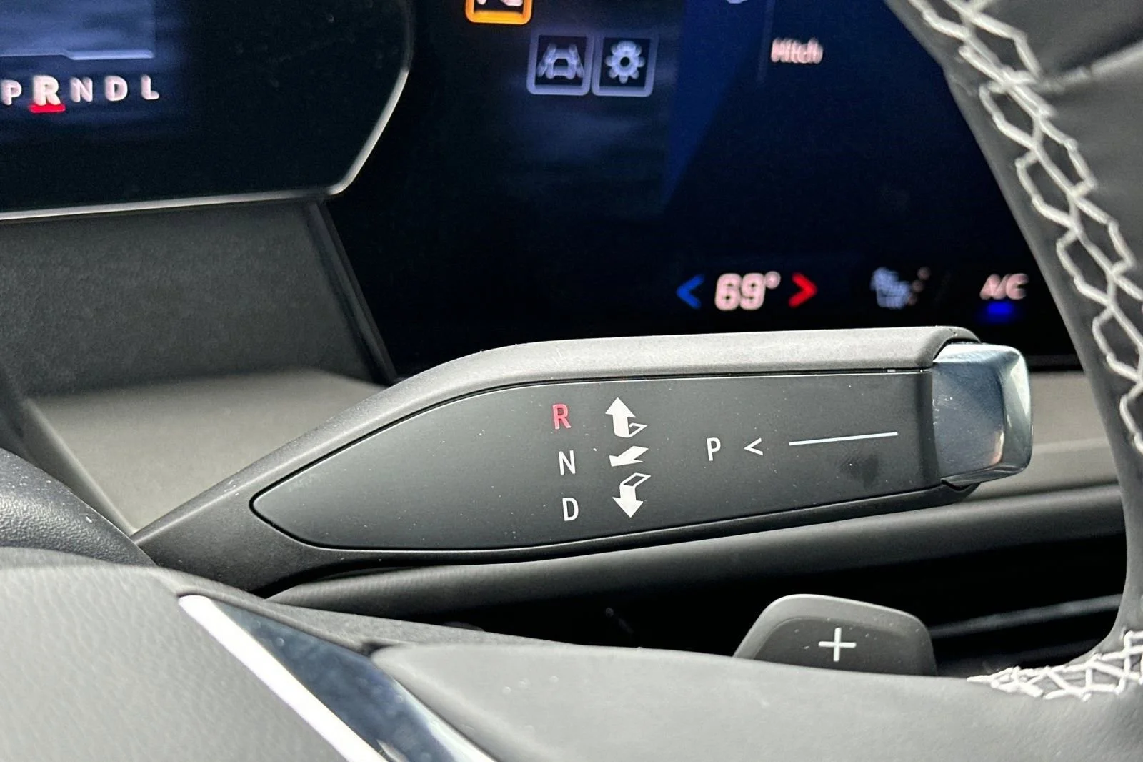 2025 Chevrolet Traverse LT - Photo 26