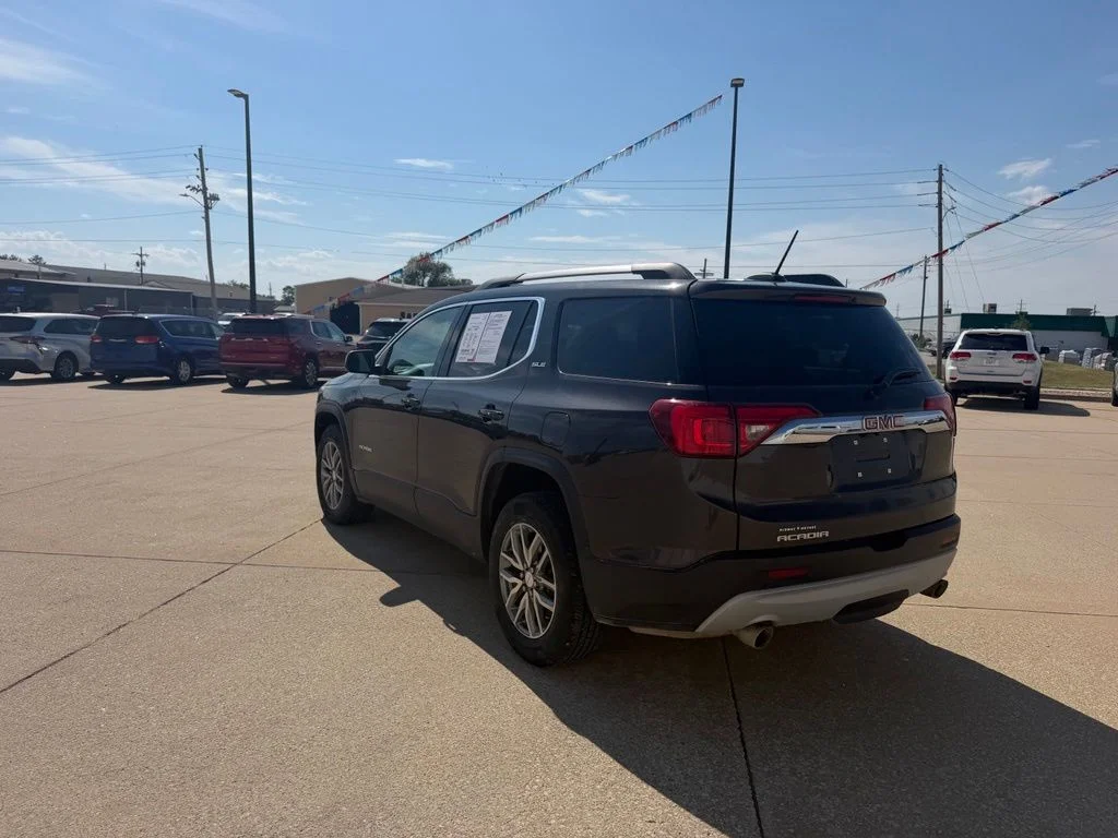 Used 2018 Silver GMC SLE-2 image 5