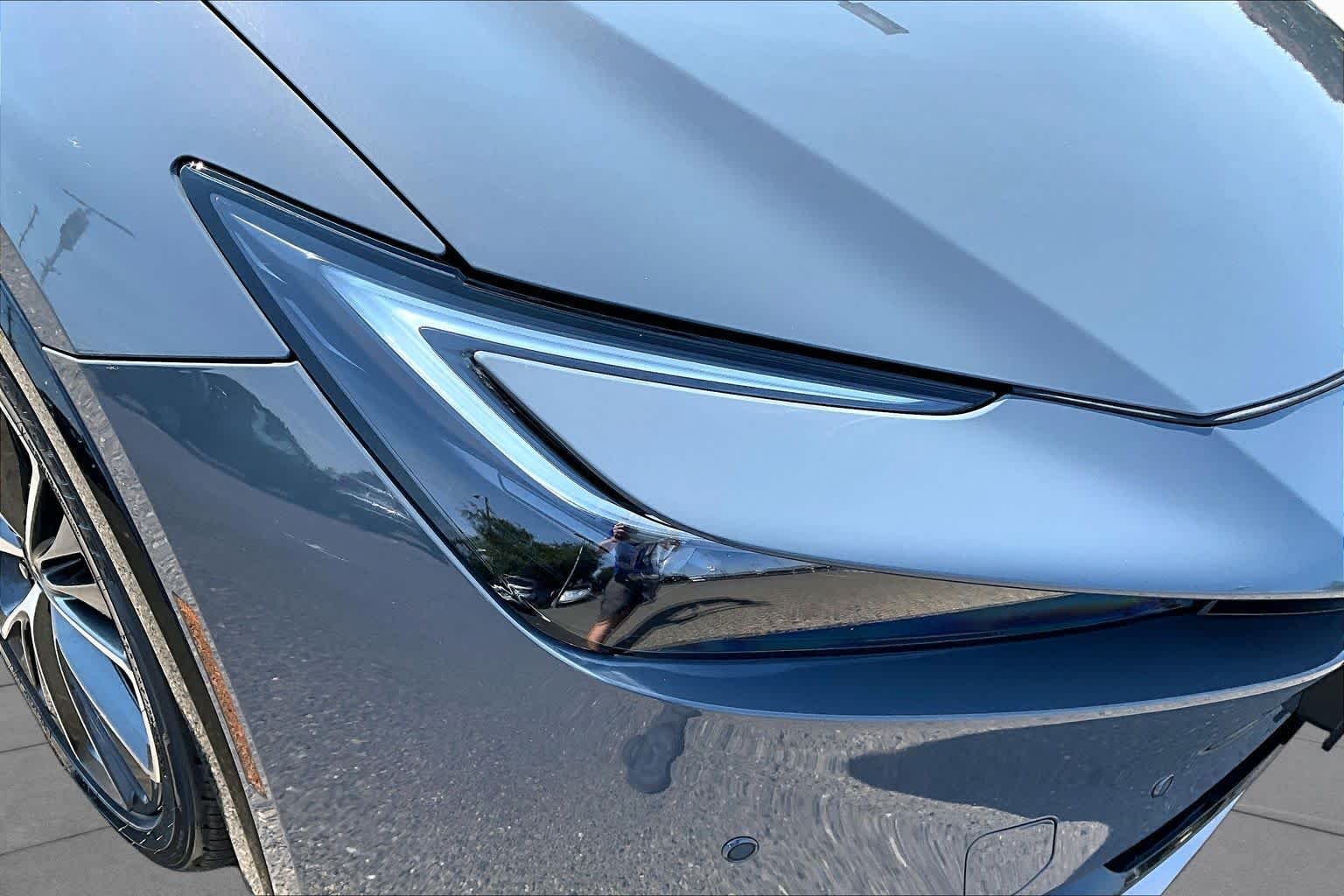 Used 2024 Guardian Gray Toyota XLE image 27
