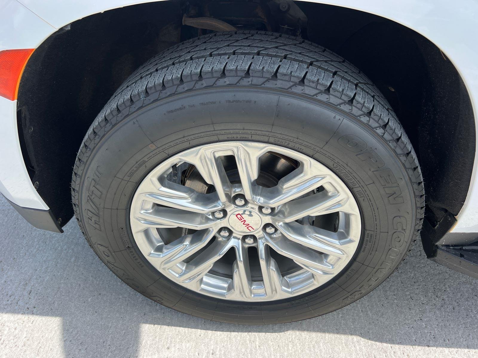 Used 2022 Summit White GMC SLT image 11