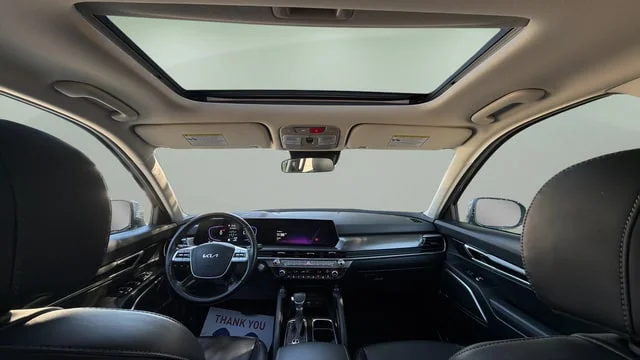 Used 2025 Everlasting Silver Kia S image 9