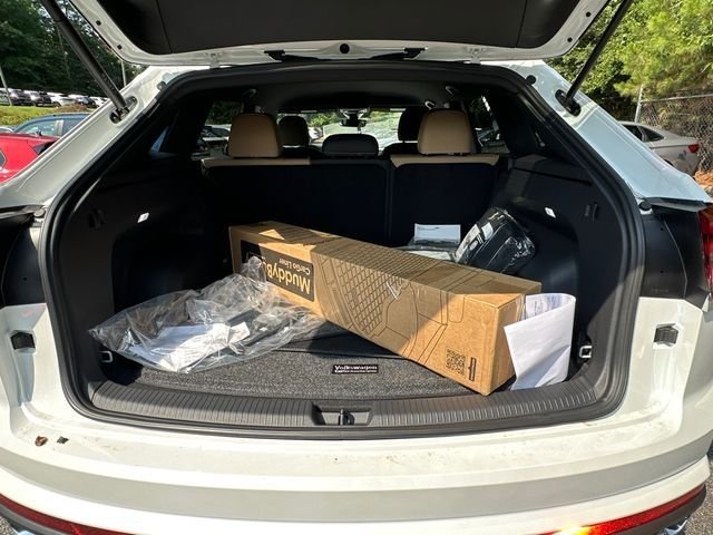 New 2026 Opal White Pearl Volkswagen 2.0T SE image 18