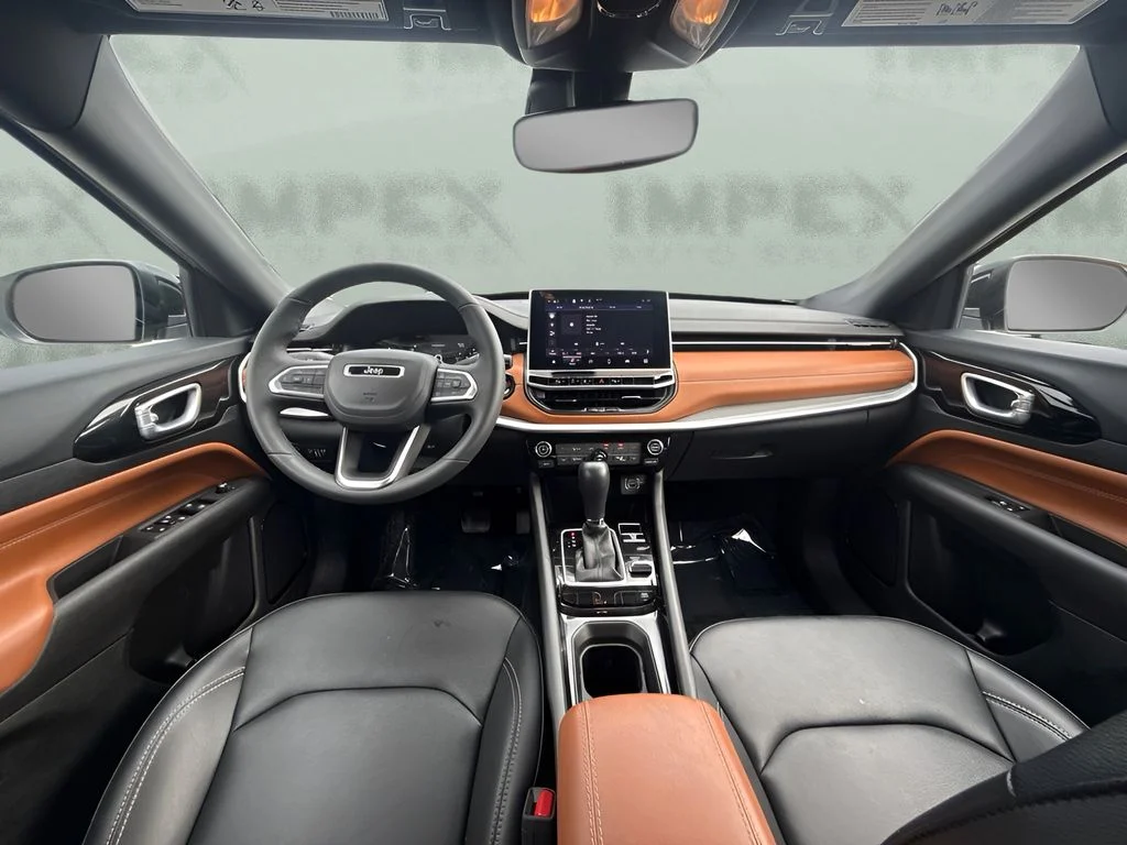 Used 2025 White Jeep Limited image 7