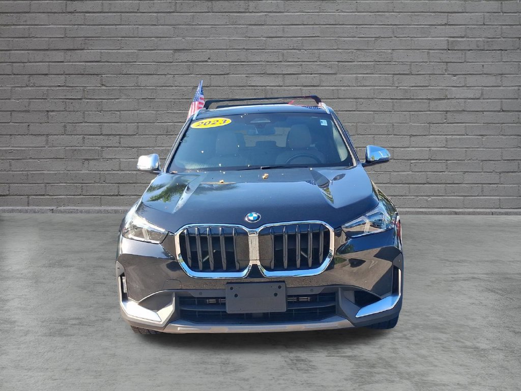 Used 2023 Black BMW xDrive28i image 2