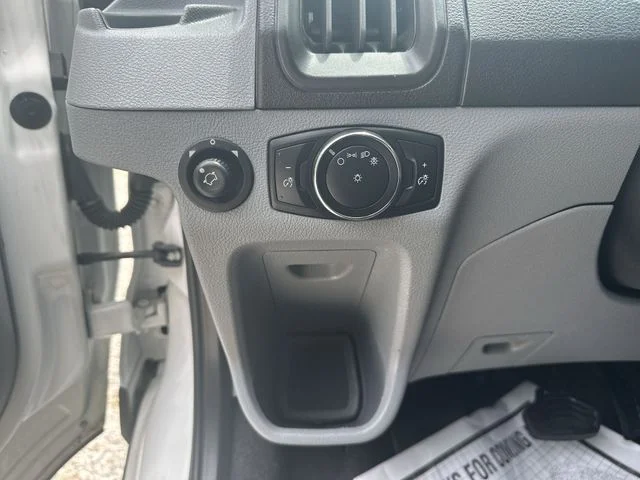 Used 2015 White Ford XLT image 19