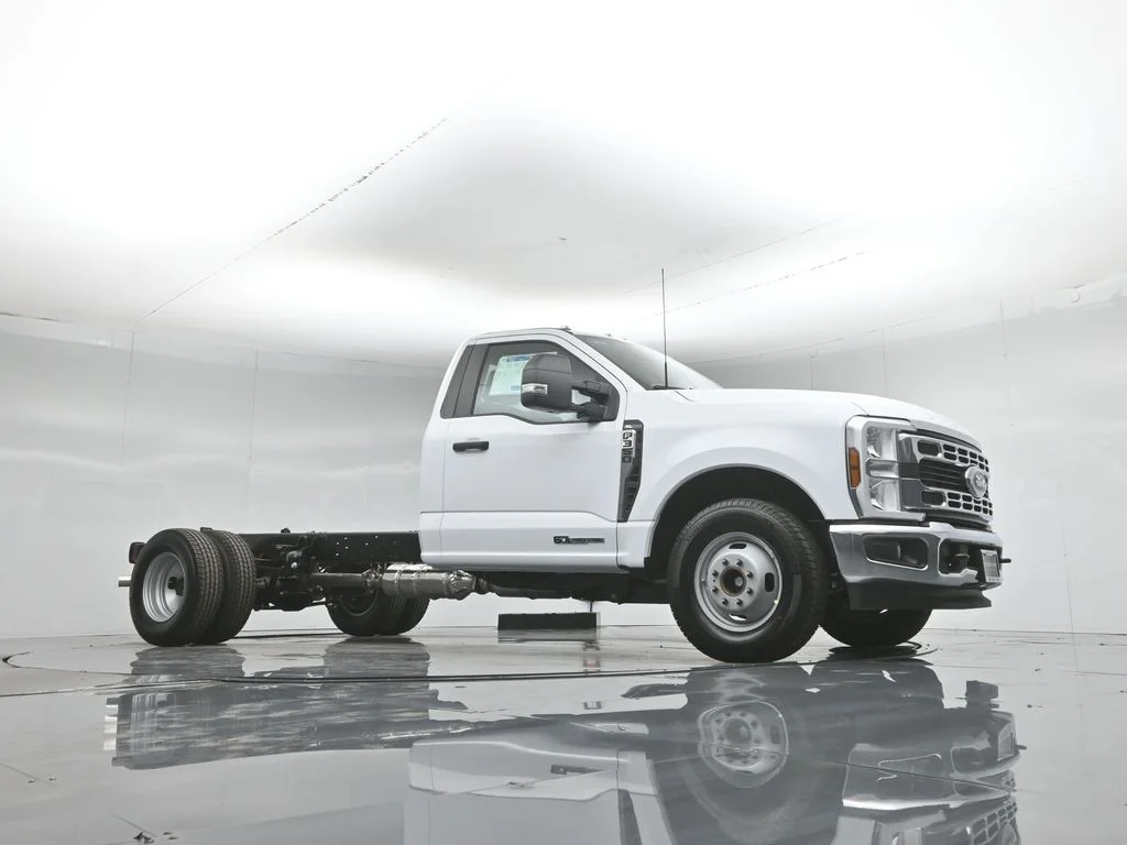New 2026 White Ford XL image 3