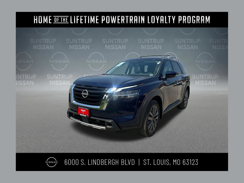 2023 Nissan Pathfinder SL 4WD's photo
