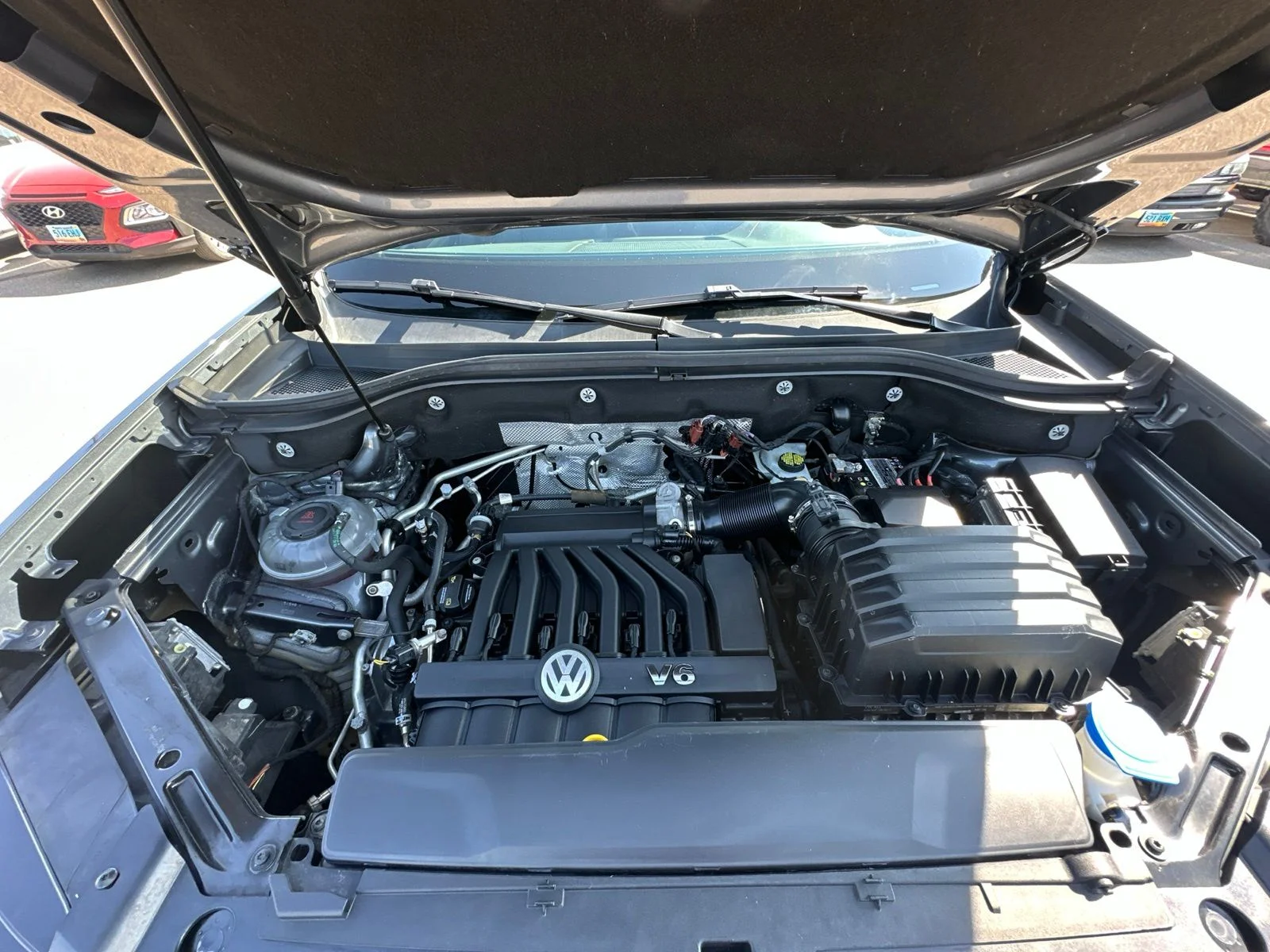 Used 2019 Gray Volkswagen SEL Premium image 59