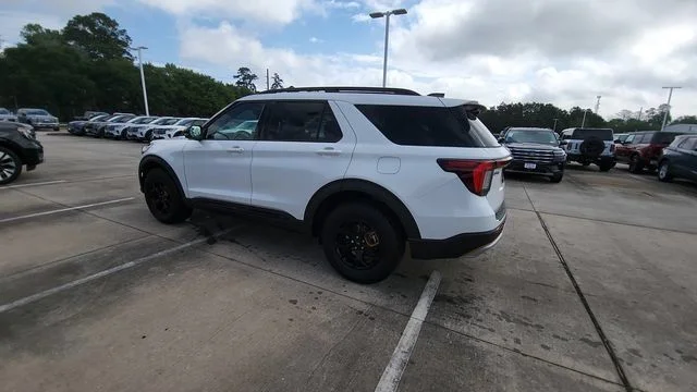 New 2026 Star White Metallic Tri-Coat Ford Tremor image 9