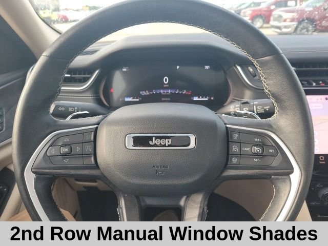 Used 2022 Velvet Jeep Limited image 16
