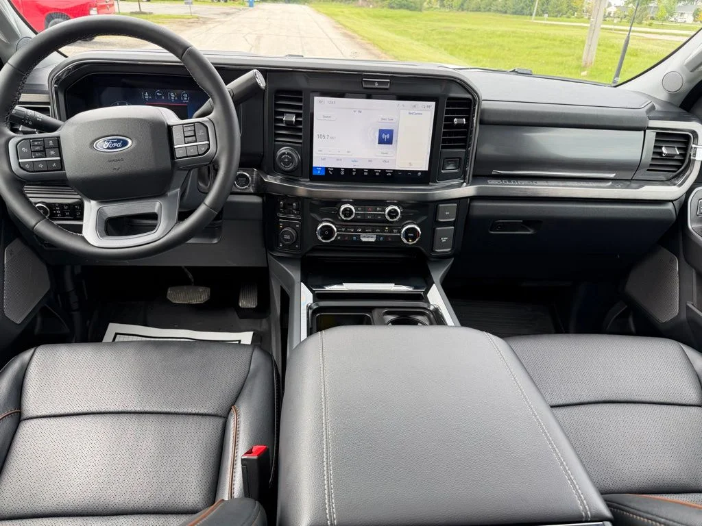 2025 Ford F-350 Super Duty Lariat - Photo 32