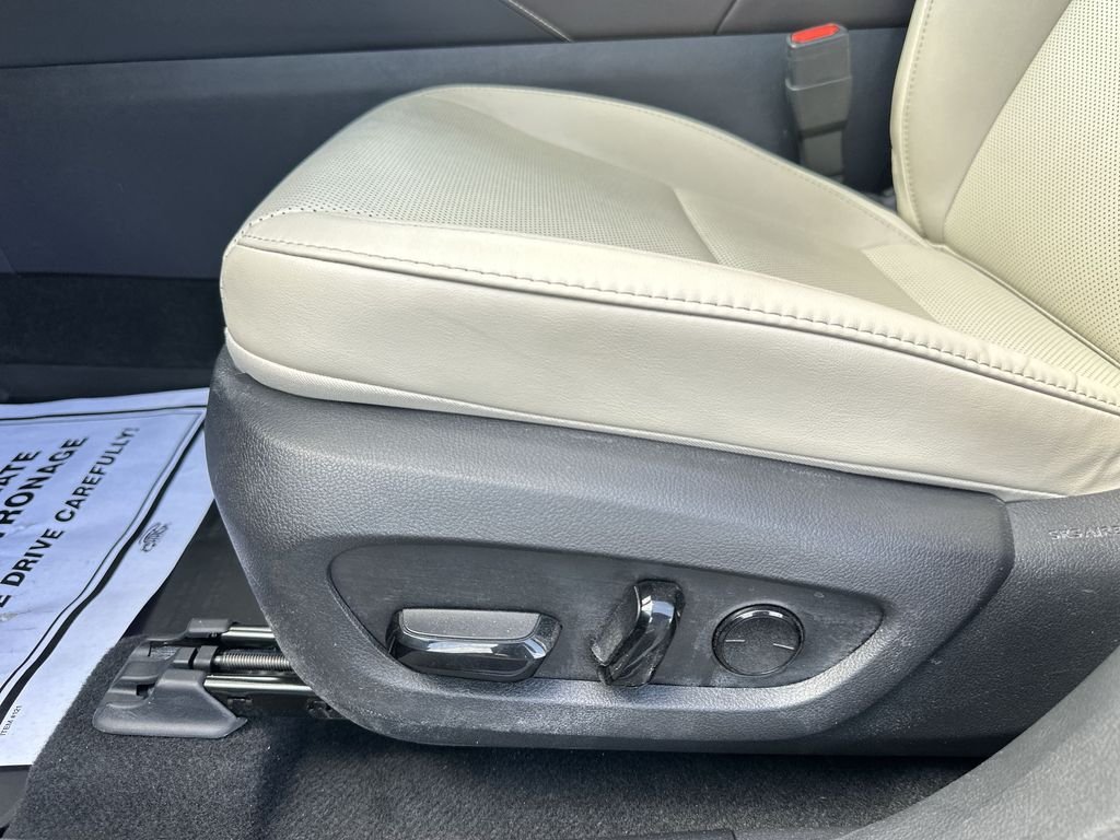 Used 2024  Lexus 350 Premium image 18