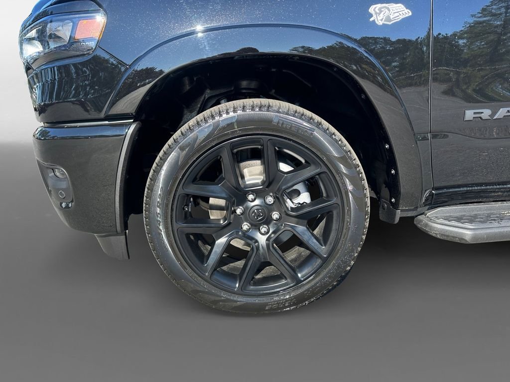 New 2026 Diamond Black Crystal Pearl-Coat Exterior Paint RAM Laramie image 15