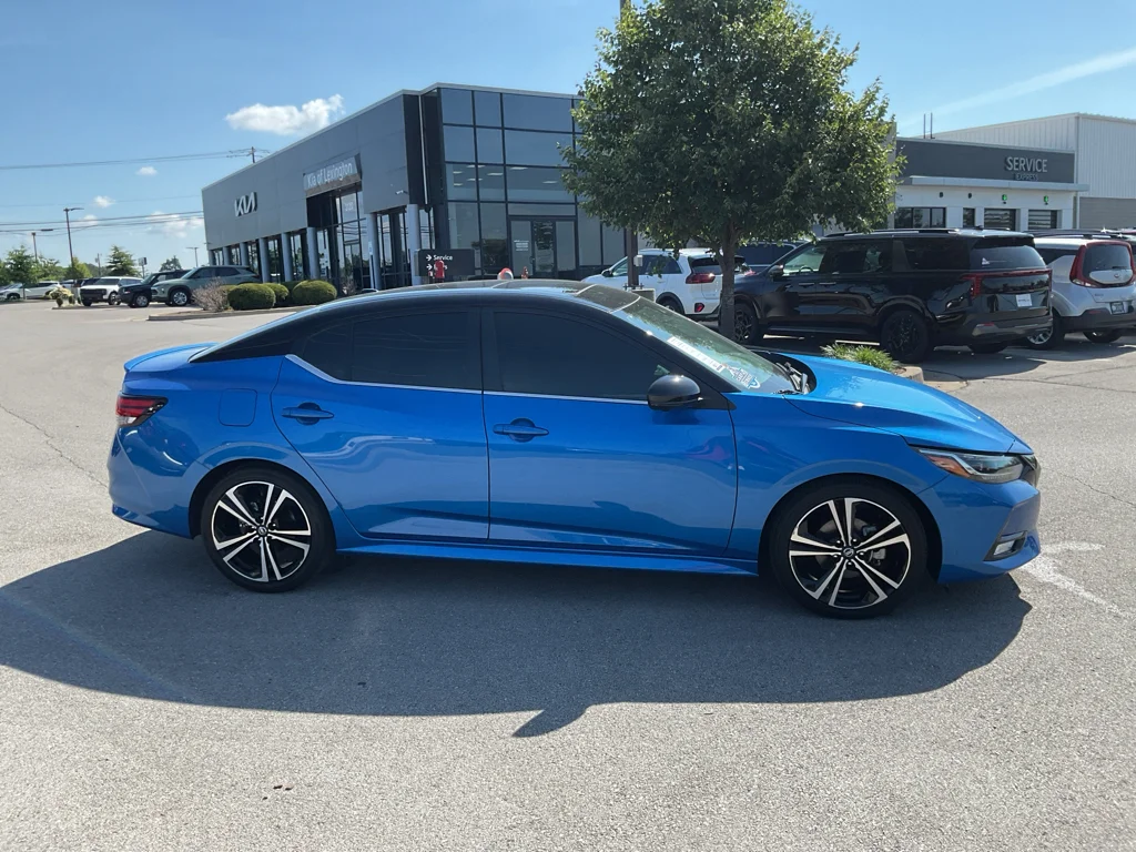 Used 2023 Electric Blue Metallic/Super Black Nissan SR image 11