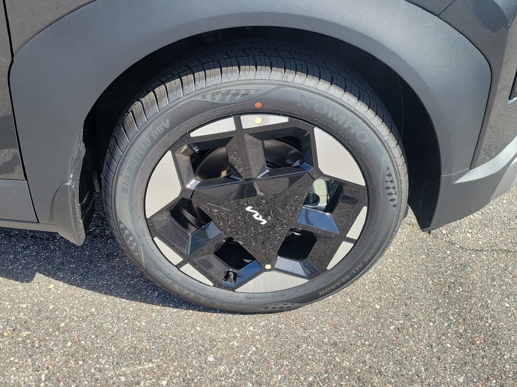 New 2027 Interstellar Gray Kia EX image 40