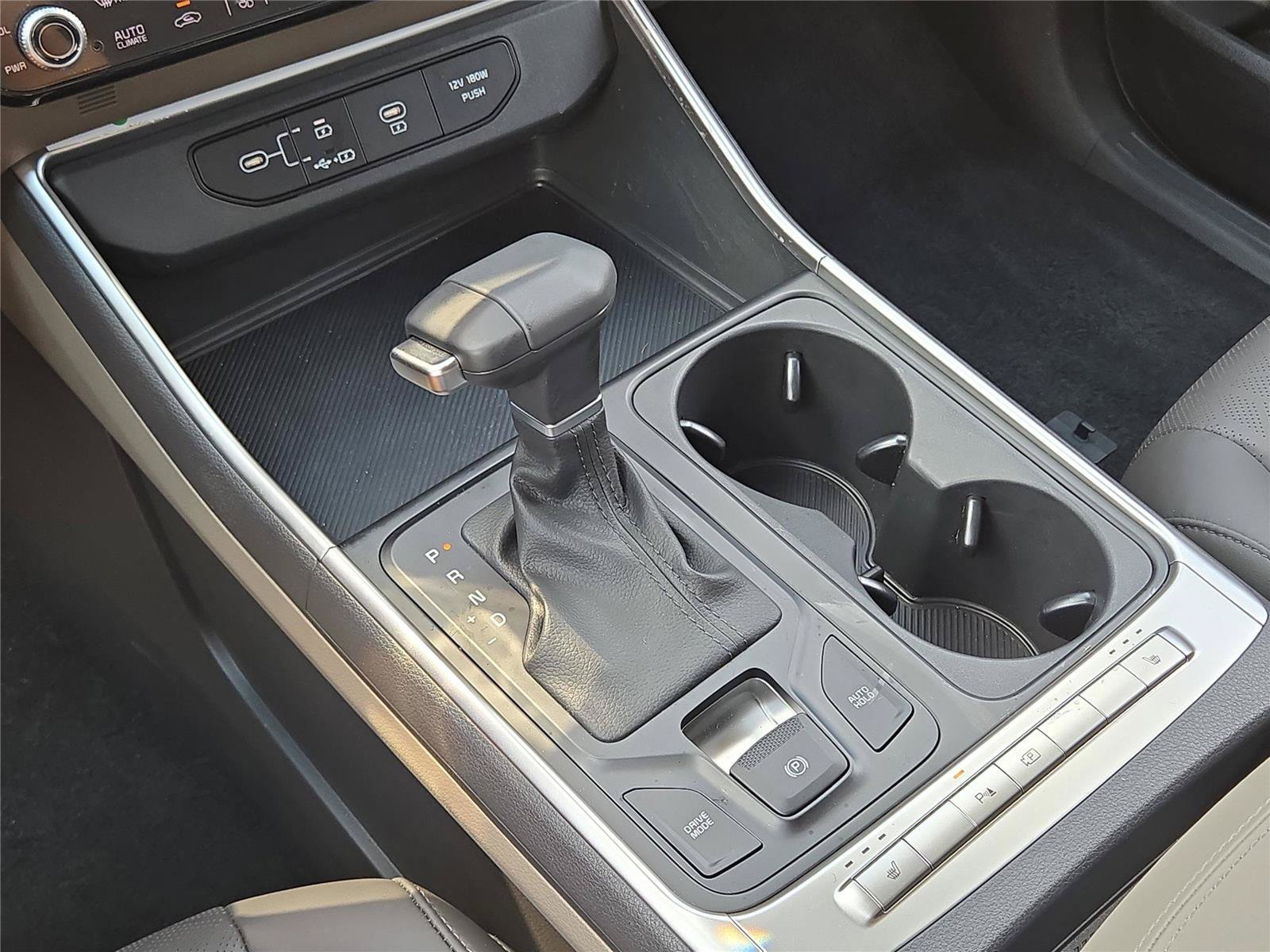 2025 Kia Carnival LXS - Photo 27
