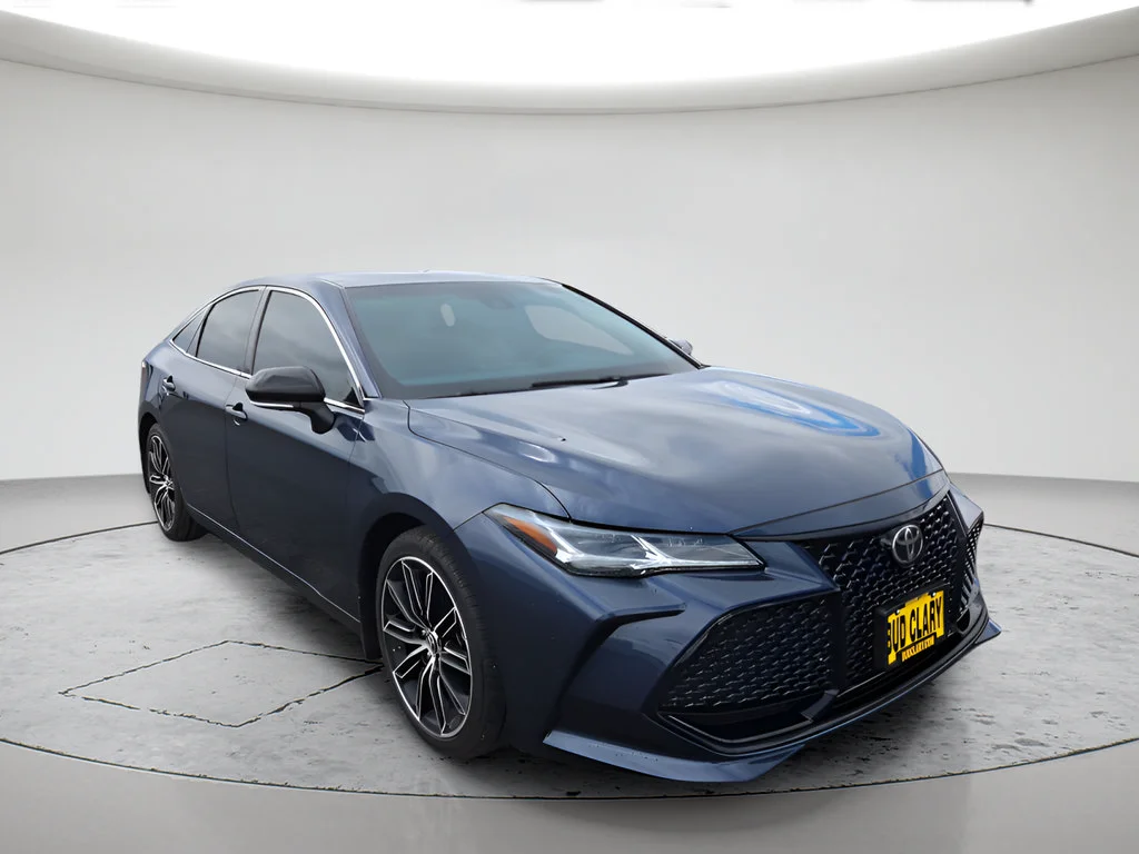 Used 2019 Blue Toyota XLE image 7