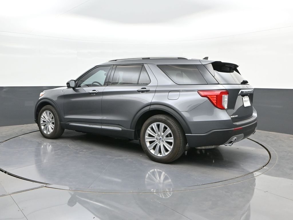 Used 2023 Gray Ford Limited image 5