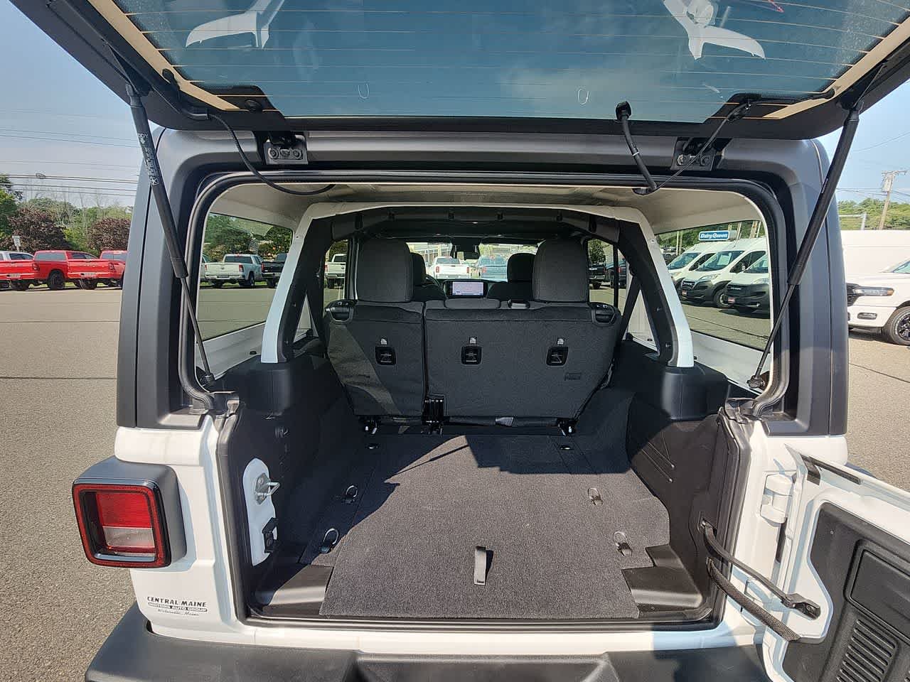New 2026 Bright White Clearcoat Jeep Sport S image 15