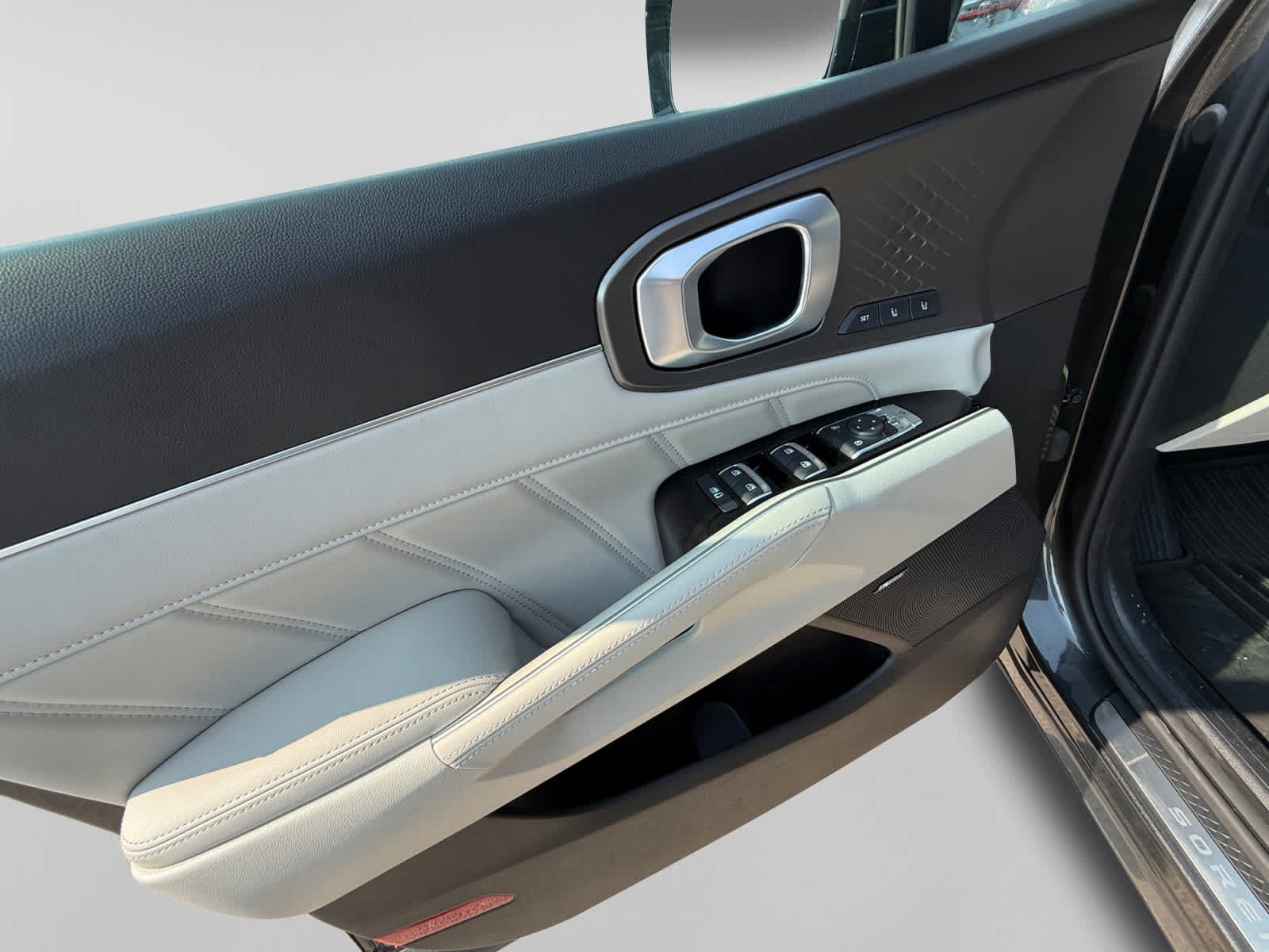 New 2026 Interstellar Gray Kia X-Line SX Prestige image 10