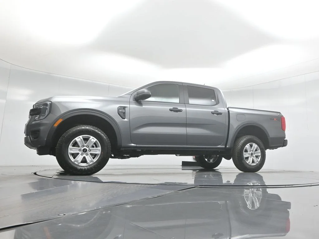 New 2025 Gray Ford XL image 7
