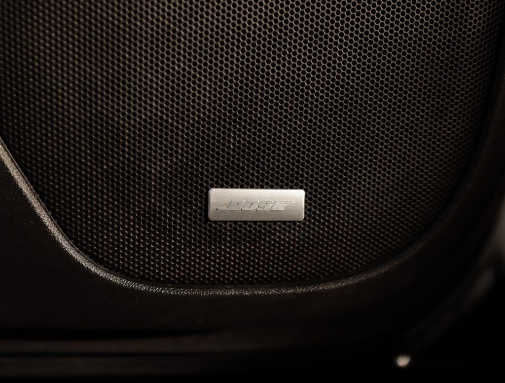 Used 2017 EBONY TWILIGHT METALLIC GMC SLT image 26