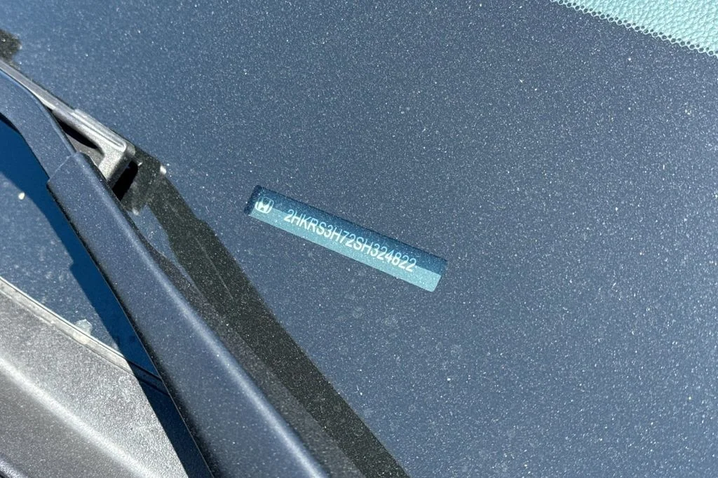 Certified Used 2025 Urban Gray Pearl Honda EX-L image 8
