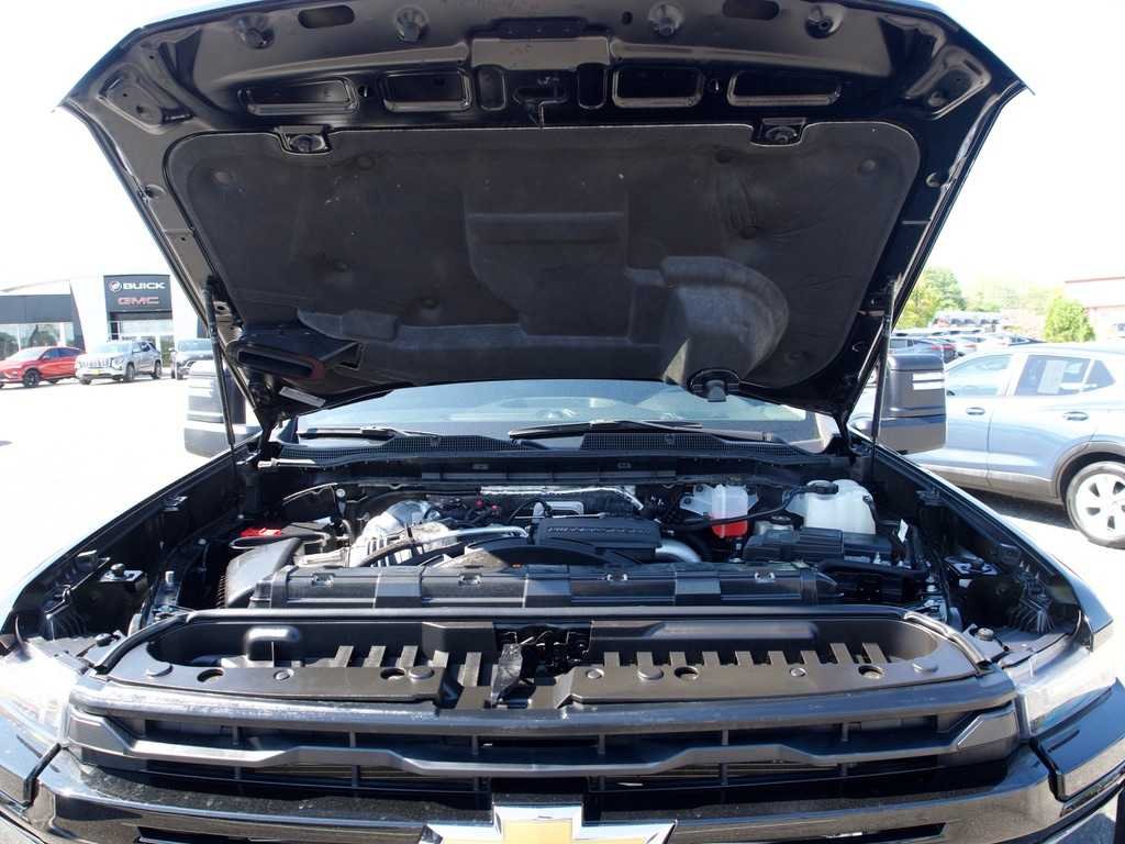 2025 Chevrolet Silverado 2500HD Custom - Photo 45