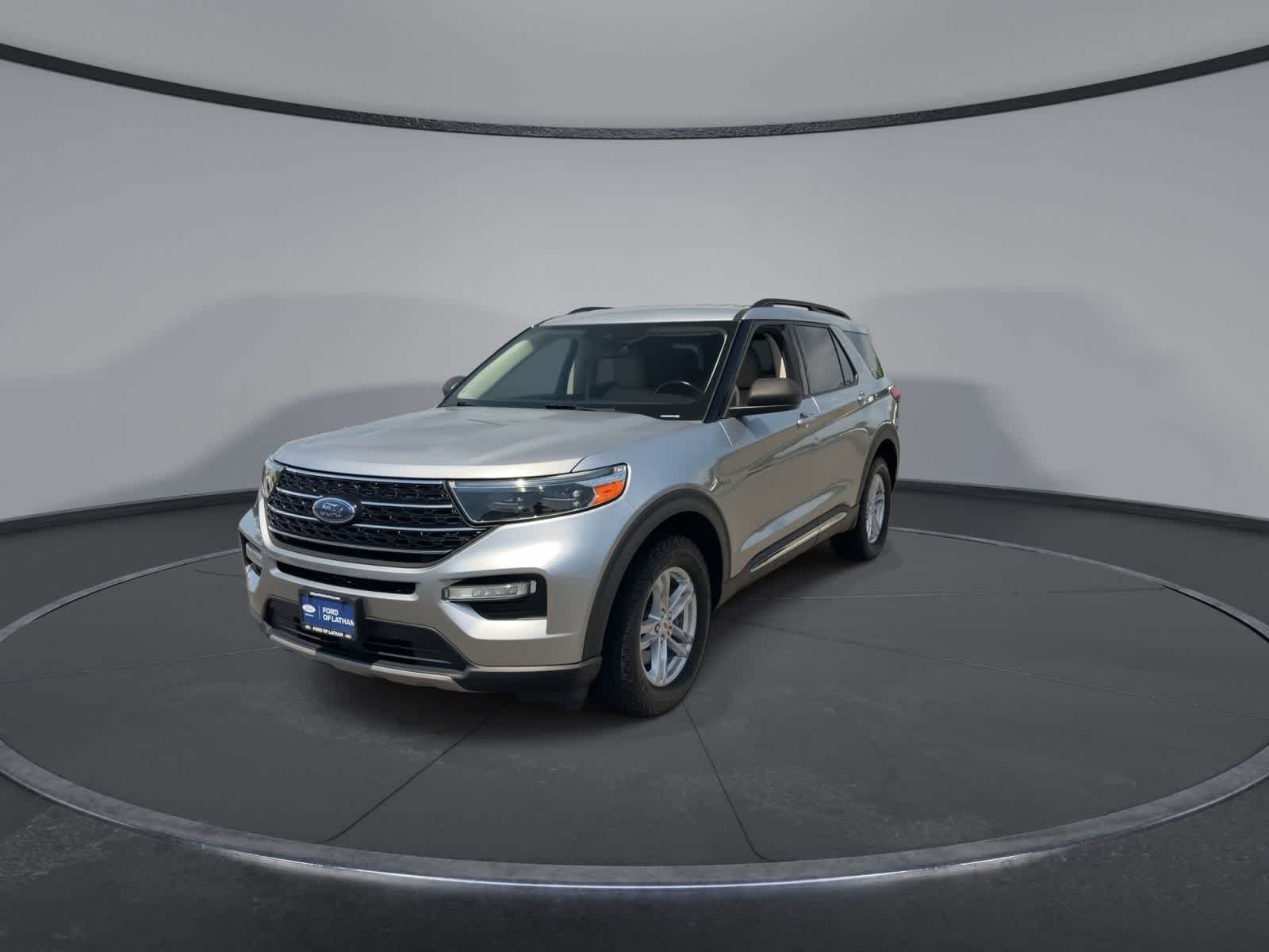 Certified Used 2020 Iconic Silver Metallic Ford XLT image 4