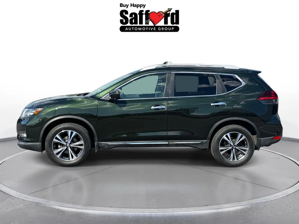 Used 2018 Green Nissan SL image 5