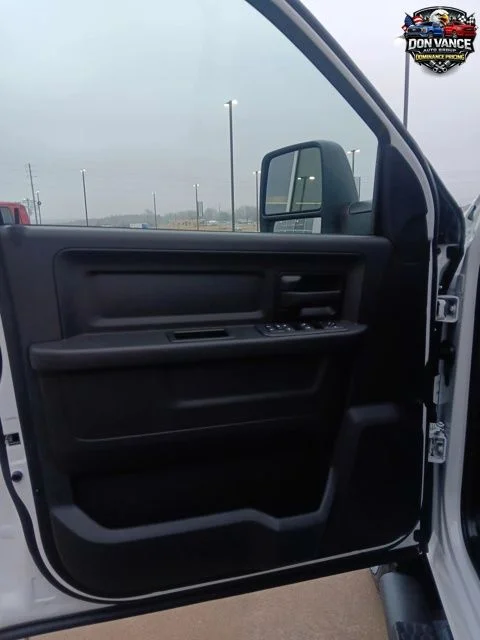 New 2026 Bright White Clear-Coat Exterior Paint RAM Tradesman image 9